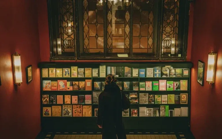 how to sell a book