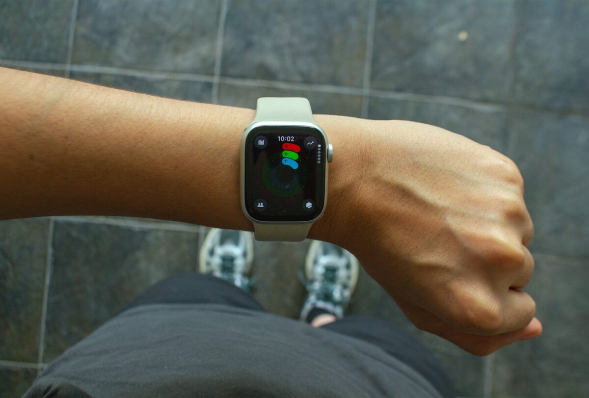 Online fitness app interface showing live coaching and client access features