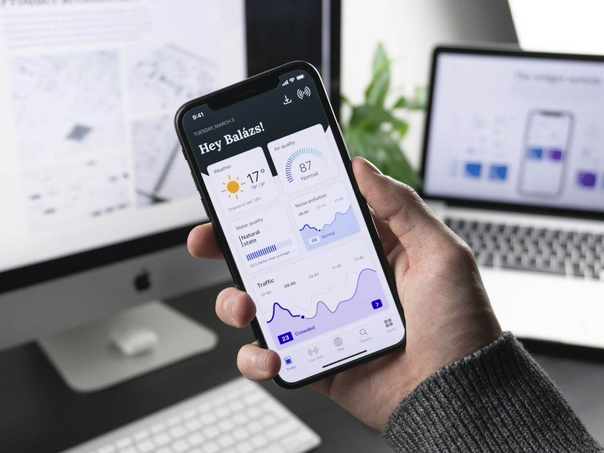 Mobile community app interface for member access