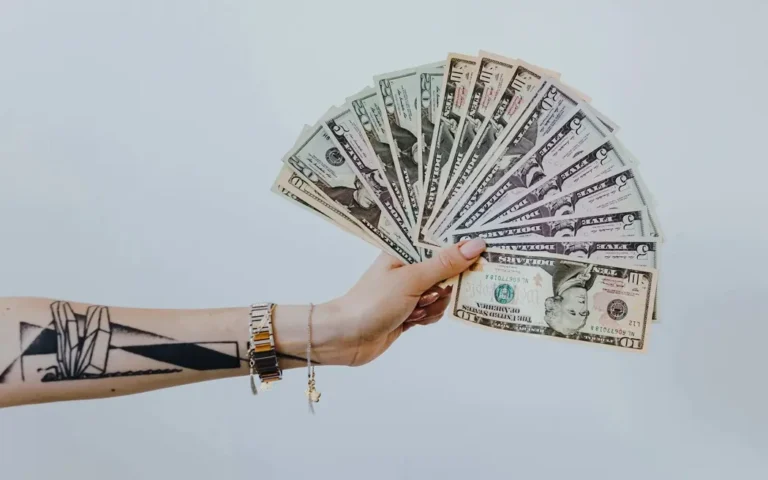how to use AI to make money